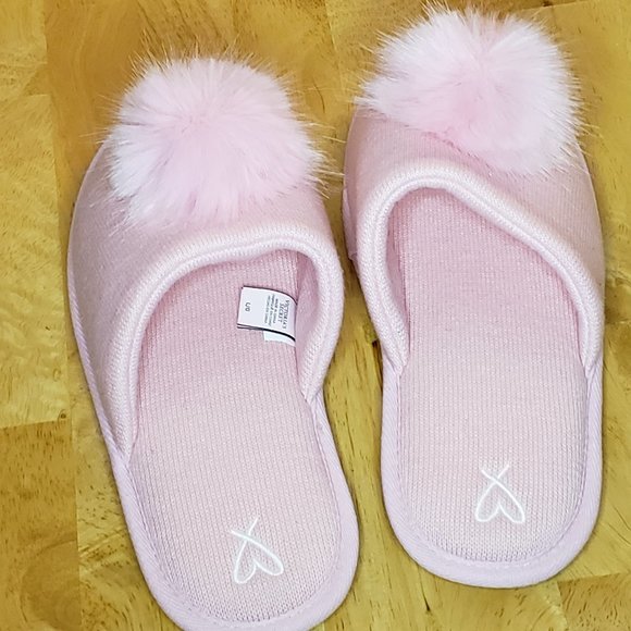 pink slippers with pom pom